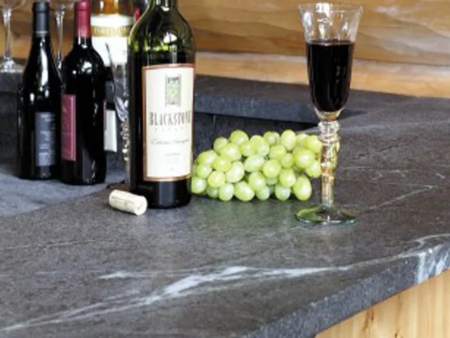 Soapstone: countertops
